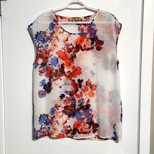 RW&Co Floral Top